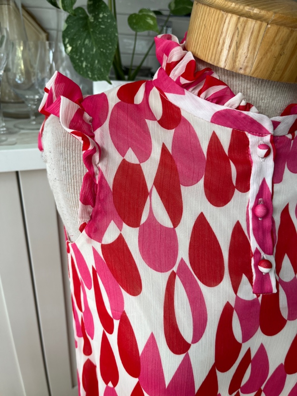 Sleeveless Pink & Red Patterned Mini Dress with Ruffle Collar and sleeve caps - Picture 2 of 11